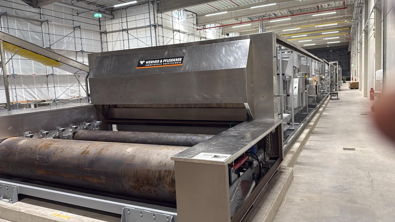 Tunnel oven, 24 m² baking area